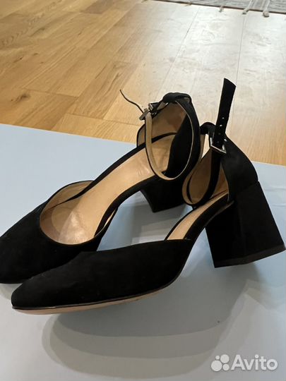 Туфли женские 35 размер