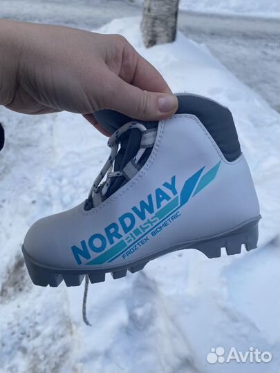 Лыжные ботинки детские 28-30