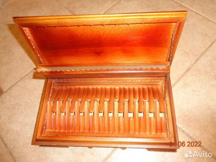 Деревянная шкатулка для сигарет