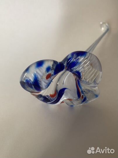 Цветок из цветного стекла