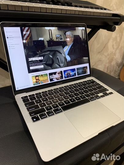 Apple macbook air 2020 M1