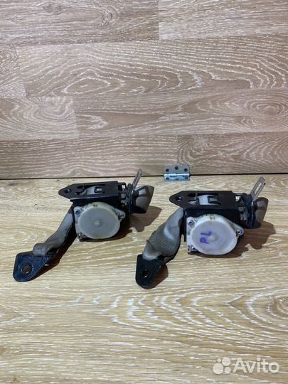 Ремень безопасности заадний Мерседес w209