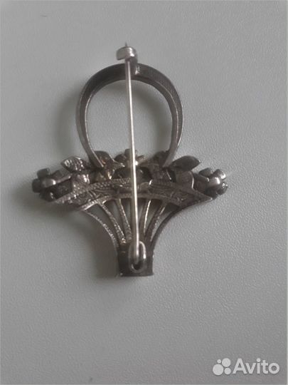 Брошь 