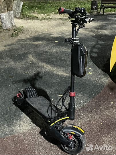 Электросамокат kugoo g1