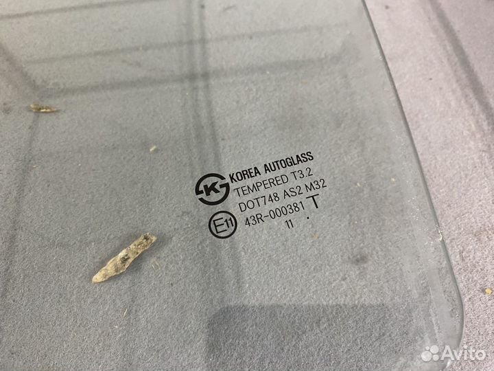 Стекло двери передней левой Hyundai Solaris I (201