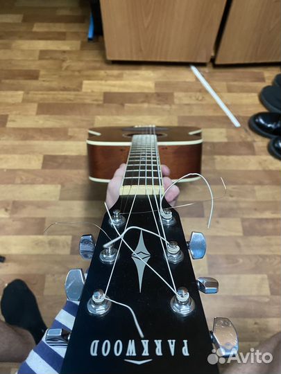 Акустическая гитара Parkwood Индонезия