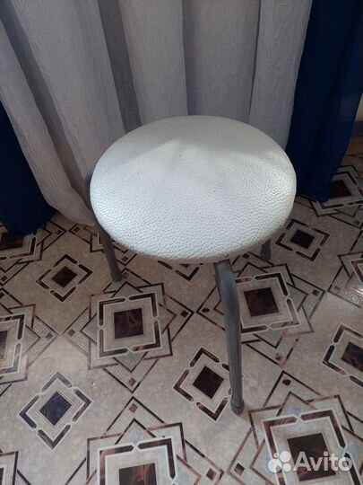 Табуретка