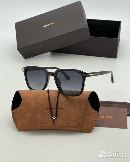 Солнцезащитные очки Tom Ford