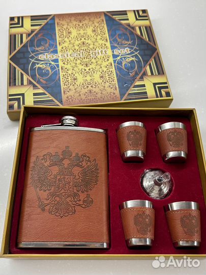Подарочный набор фляга и стопки
