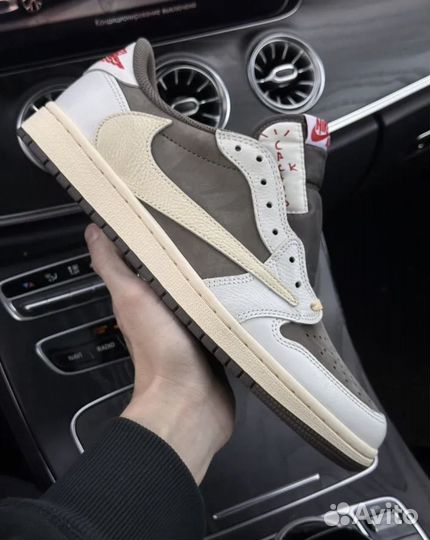 Travis scott x Nike Air Jordan 1 low