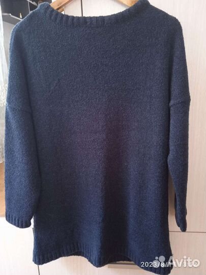Свитер женский