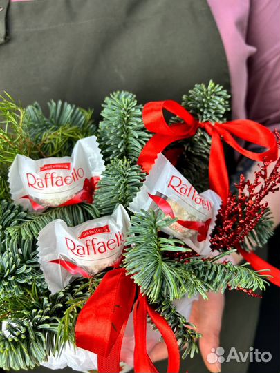 Композиция из нобилиса в кружке