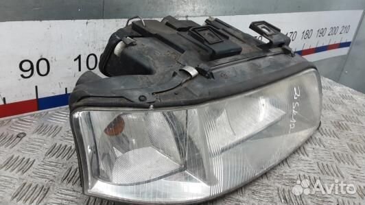 Фара правая audi A6 C5 (2SK12MU01)