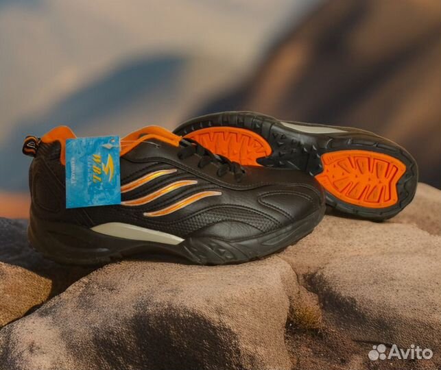 Кроссовки 39 WBL, новые