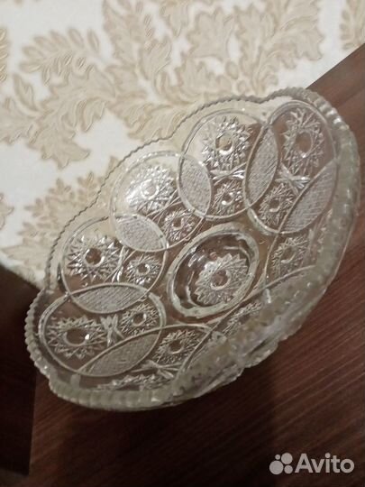 Ваза хрустальная для фруктов