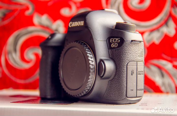 Canon 6D полный кадр. Пробег 7 тыс кадров