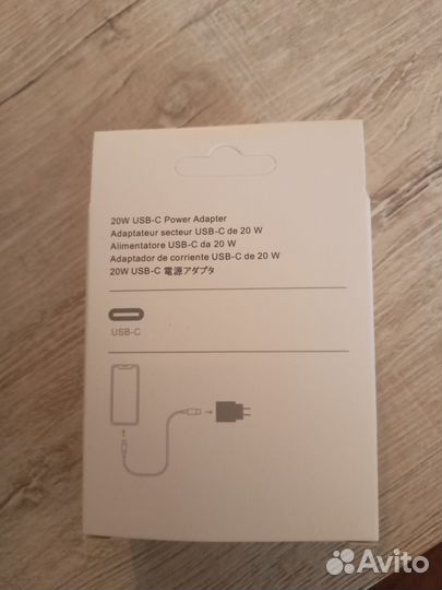 Зарядка Apple 20W UCB-C Power Adapter