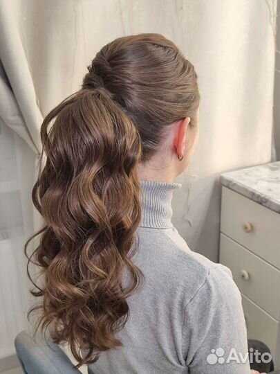 Стилист по прическам