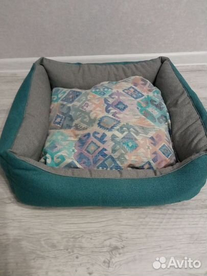 Лежанка для собак и кошек