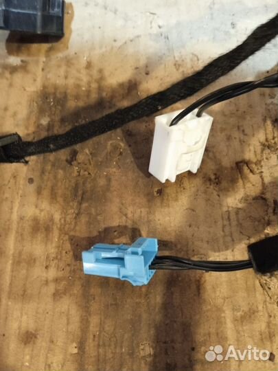 Проводка двери Land Rover Range Rover Evoque Si4