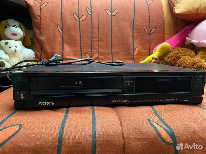 Видеомагнитофон