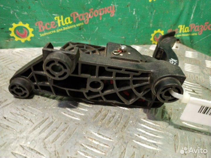 Педаль газа Hyundai Starex МИКРОАВТОБУС 2.5 TD