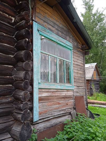 Дом 32,5 м² на участке 1 сот.