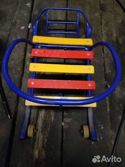 Детские самокат плюс санки