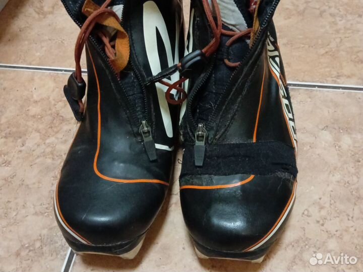 Лыжные ботинки классические rossignol