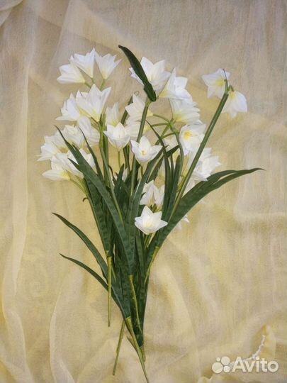 Кашпо -Ваза h- 45 см, лилии, пионы