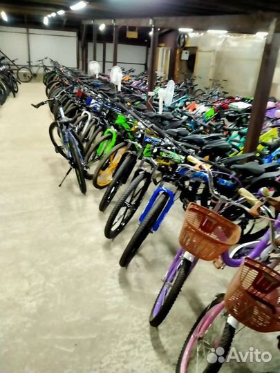 Велосипеды очень огромный выбор в одном месте