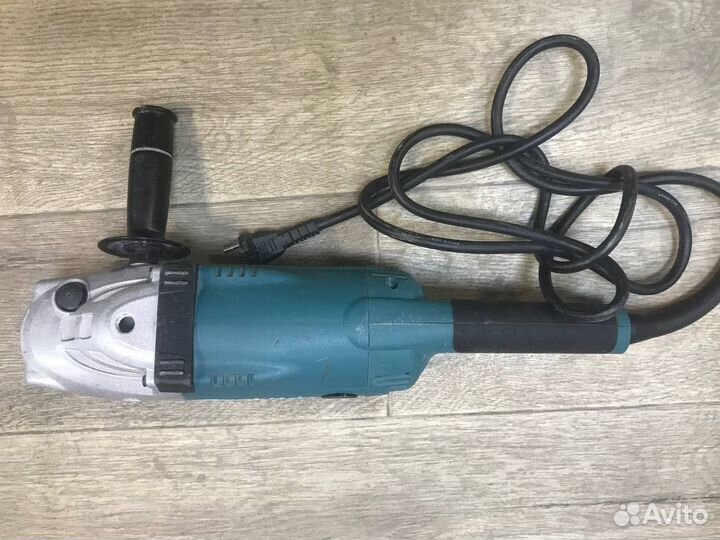 Болгарка Makita GA9020 (10)