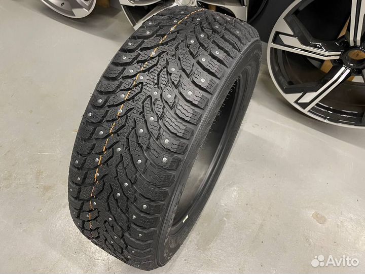 Nokian Tyres Hakkapeliitta 9 215/55 R17 98T