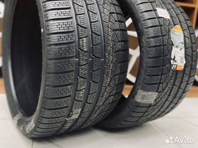 Pirelli Winter Sottozero II 295/30 R20