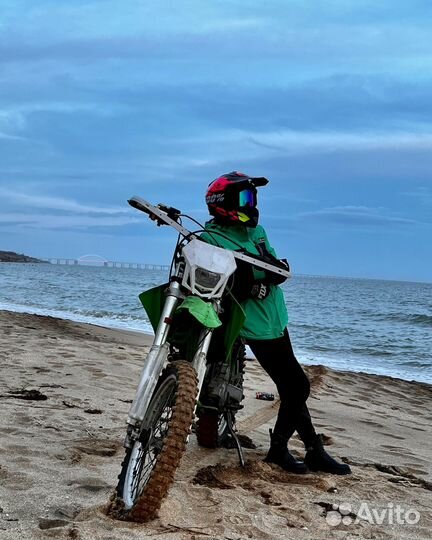 Мотоцикл kawasaki KLX250