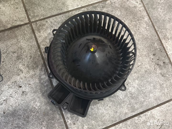 Мотор печки на Мерседес w166 Gle Gl Ml