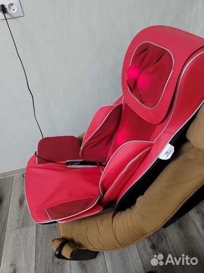 Массажное кресло