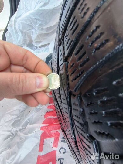 Nokian Tyres Hakkapeliitta R2 SUV 215/65 R16 102R