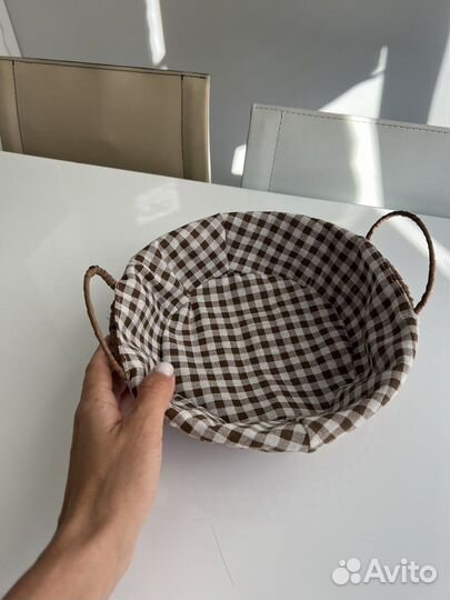 Корзинка плетеная