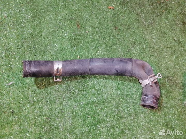 Патрубок охлаждения (радиатора) 16571-21020 верхни