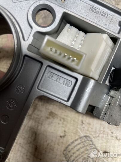 Замок зажигания Опель Астра Н