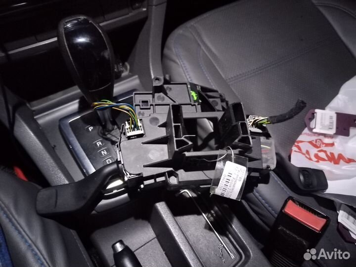 Переключатель Поворотник и переключатель дворников