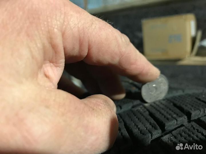 Bridgestone Blizzak Revo GZ 215/60 R16 95S