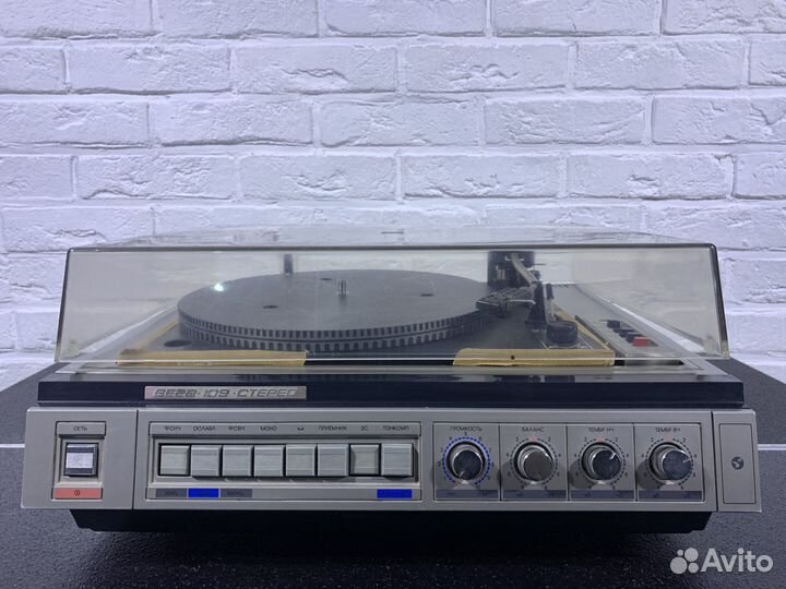 Электрофон вега 109 стерео (есть иголка)