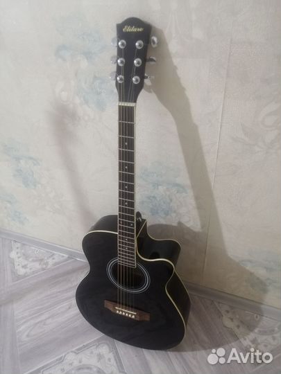 Электроакустическая гитара