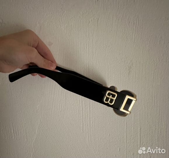 Очки солнцезащитные