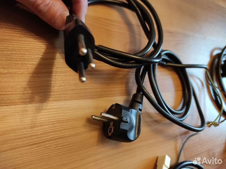 Провод сетевой с вилкой