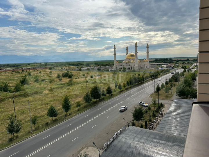 2-к. квартира, 89 м², 6/10 эт.