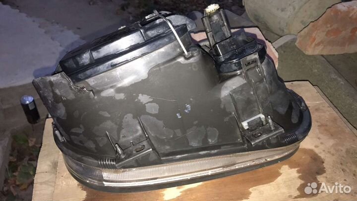 Фара левая golf 4 hella