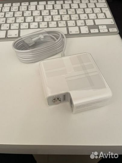 Блок питания Apple 85W MagSafe 2 для MacBook